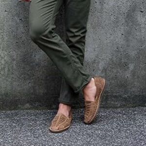 Nisolo Huaraches Men size 11.5 tobacco brown color